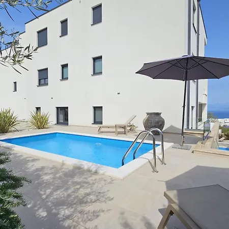 Apartman Luxury Malinska Sky With Private Pool Vantacici
