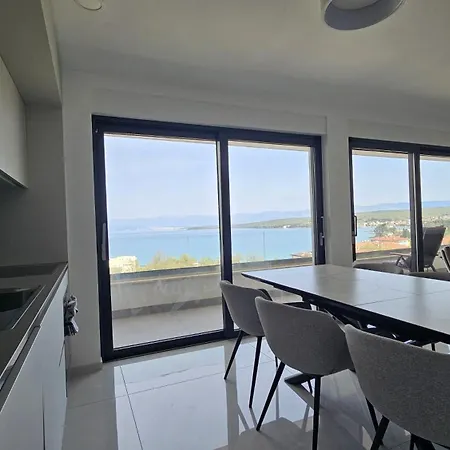 Luxury Malinska Sky With Private Pool Apartmán *