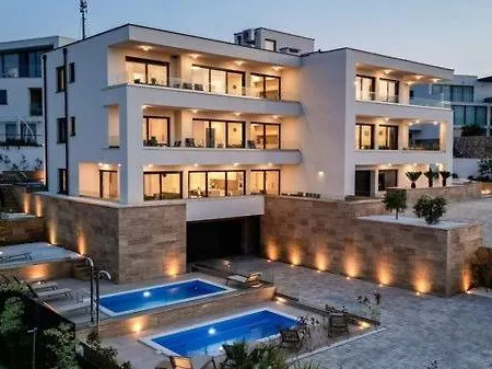 Apartmán Luxury Malinska Sky With Private Pool