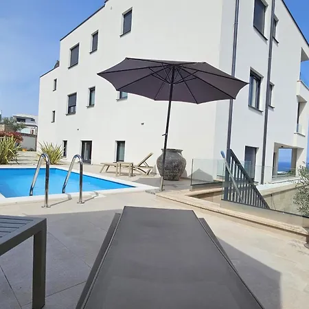 Luxury Malinska Sky With Private Pool Vantacici